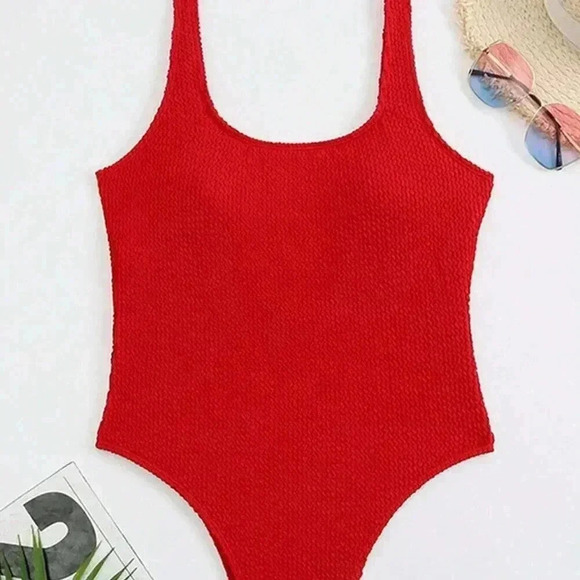Red Women's Solid Colored Texture Fabric Sexy Backless Sports One-Piece Swimsuit - Picture 3 of 4